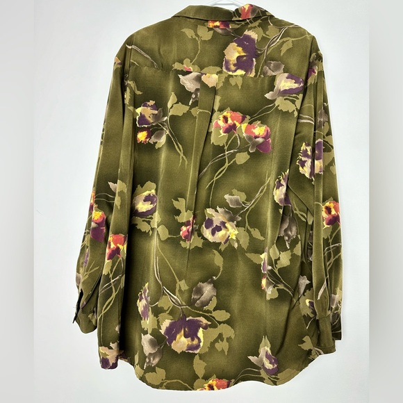 Plus floral green shirt - Picture 2 of 3